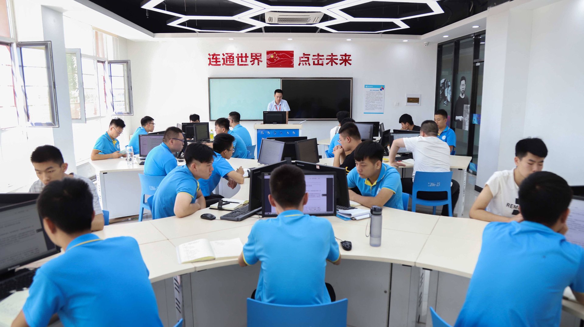 千寻网络科技